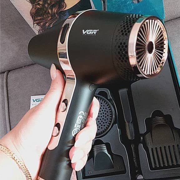 سشوار حرفهای وی جی ار اورجینال مدل V-451 با ارسال رایگان