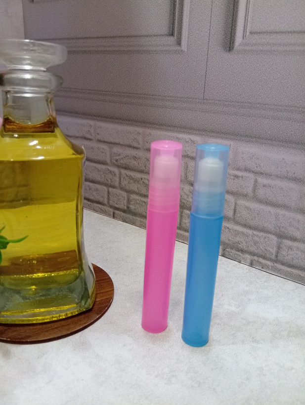 عطر 5 گرمی جذاب