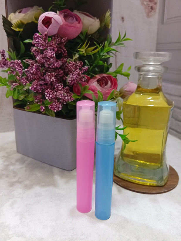 عطر 5 گرمی دانهیل بلو